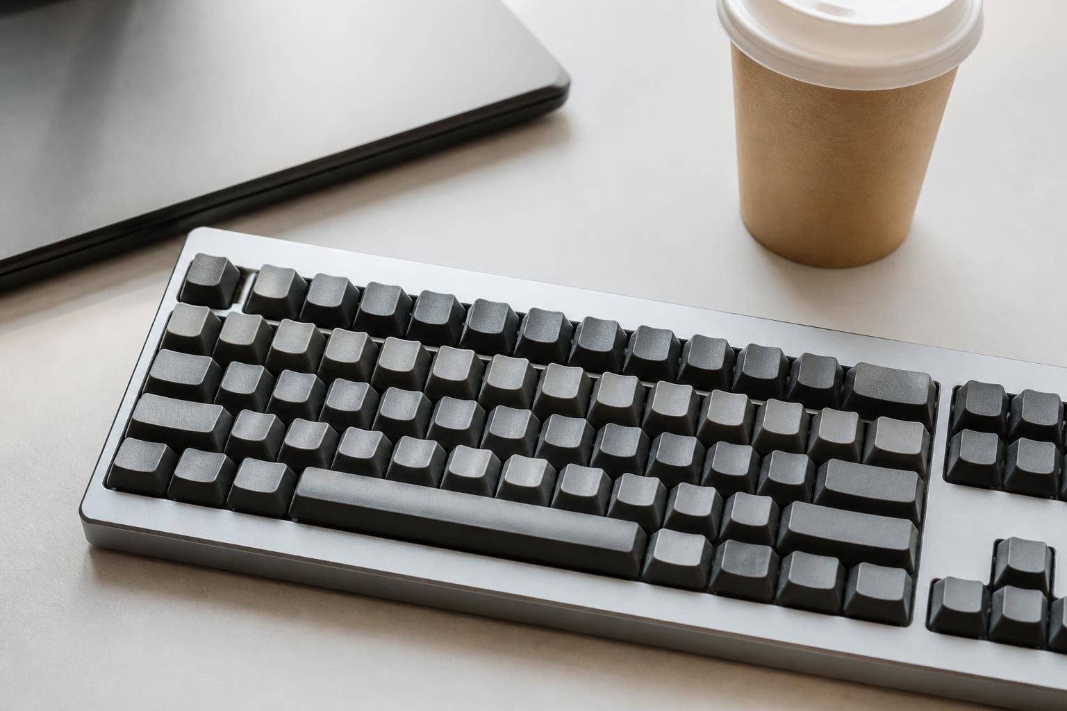 Grok 4.5 Launched: Claims Opus-Level Performance at a Fraction of the Price - Bilde 1