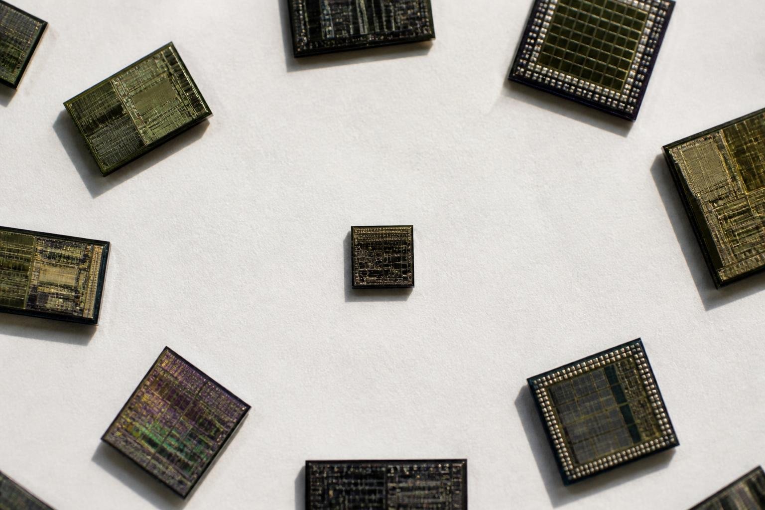 IBM pakker 100 milliarder transistorer på en fingernegl - Bilde 1