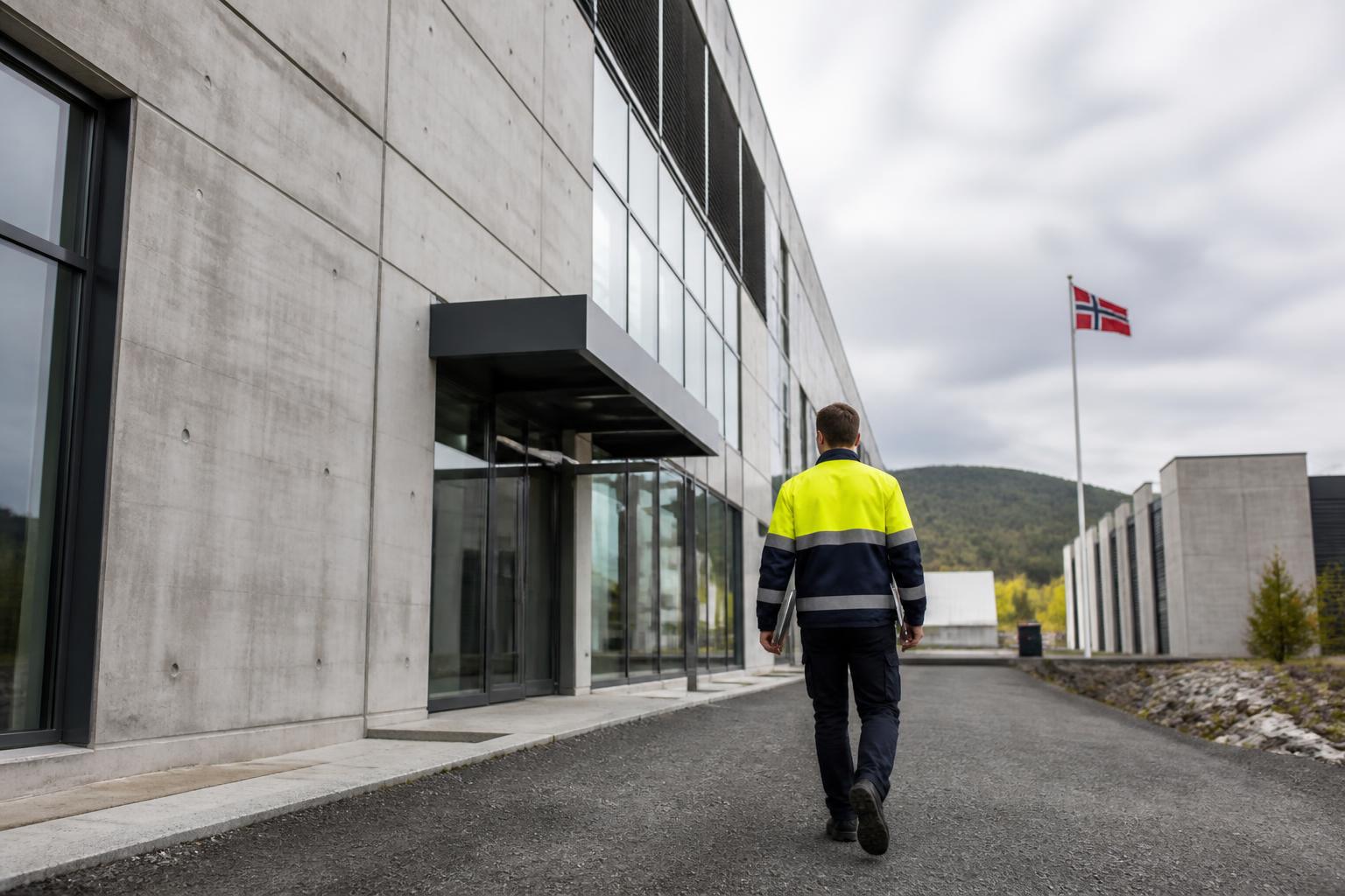 Noruega entrena LLM con 2 petabytes de almacenamiento Huawei — ¿a nadie le importa?