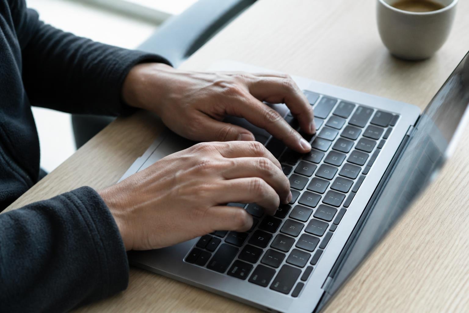 Raycast lanza Glaze: el lanzador de IA que realmente entiende tu flujo de trabajo